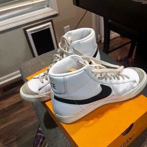 Nike Blazers women's 7.5.   Worn but good condition